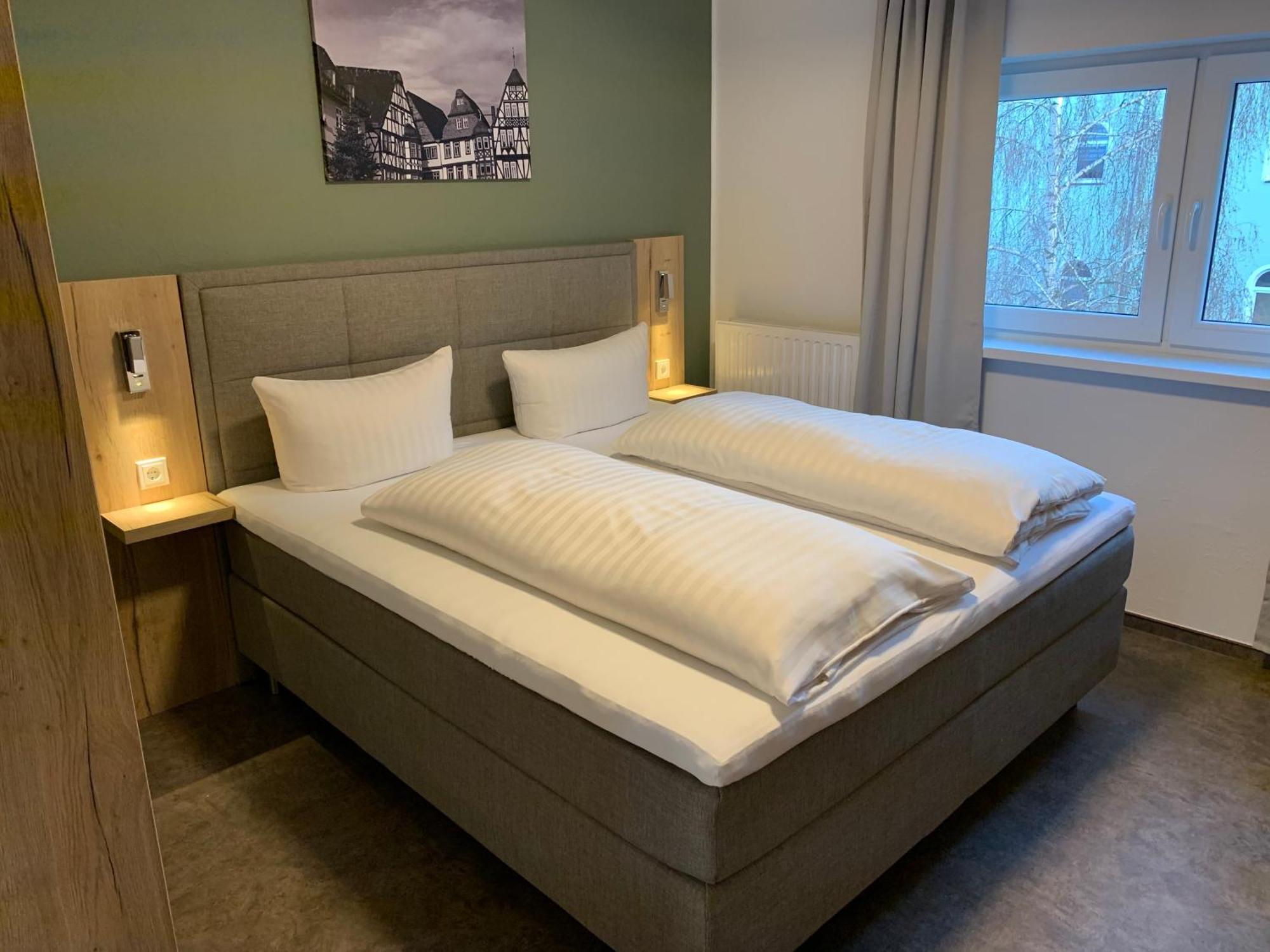 Hotel B4 Limburg an der Lahn Quarto foto