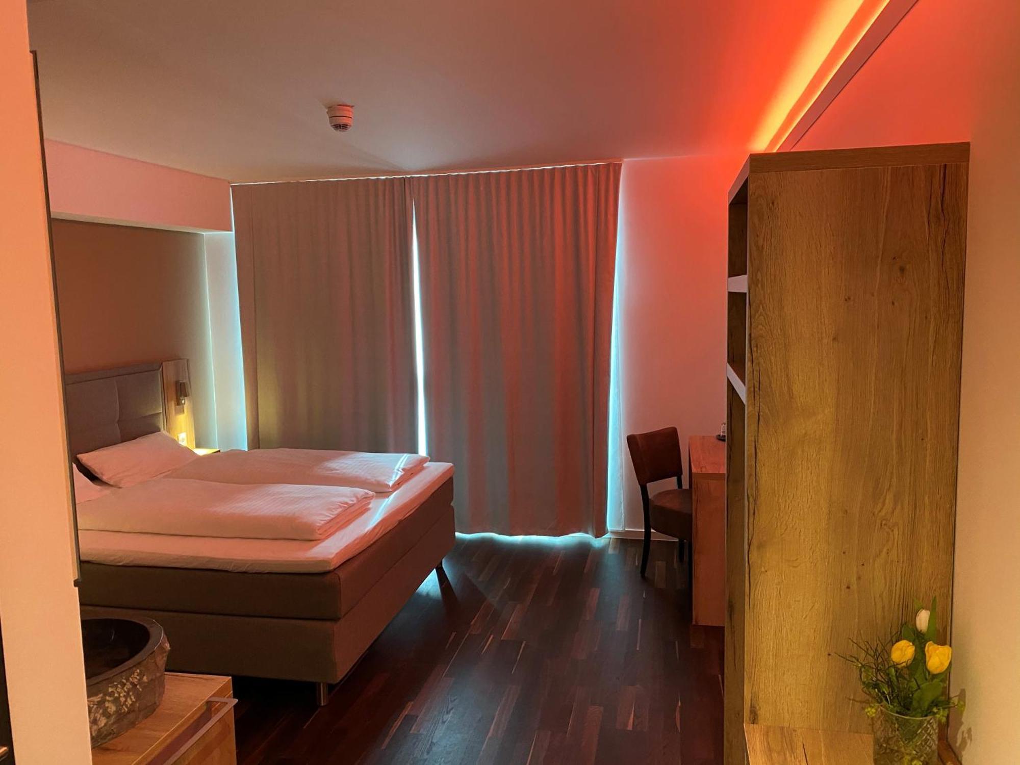 Hotel B4 Limburg an der Lahn Quarto foto